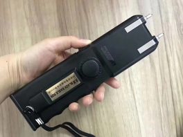 欧仕达电棍