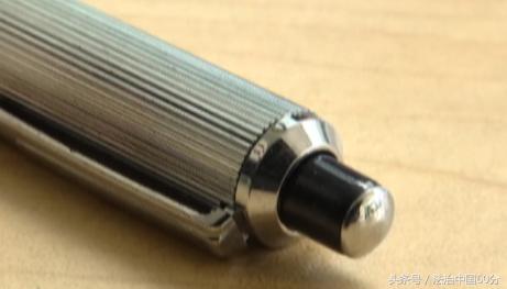 云南多地出现电击玩具学生疯狂购买,记者走访调查 云南多地出现电击玩具学生疯狂购买,记者走访调查