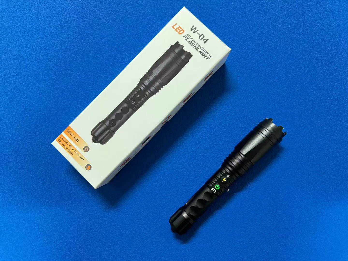 黑鹰 W-04Pro 电击器防身电棍 航空铝合金硬质氧化攻击头破窗锥 - 详情图3
