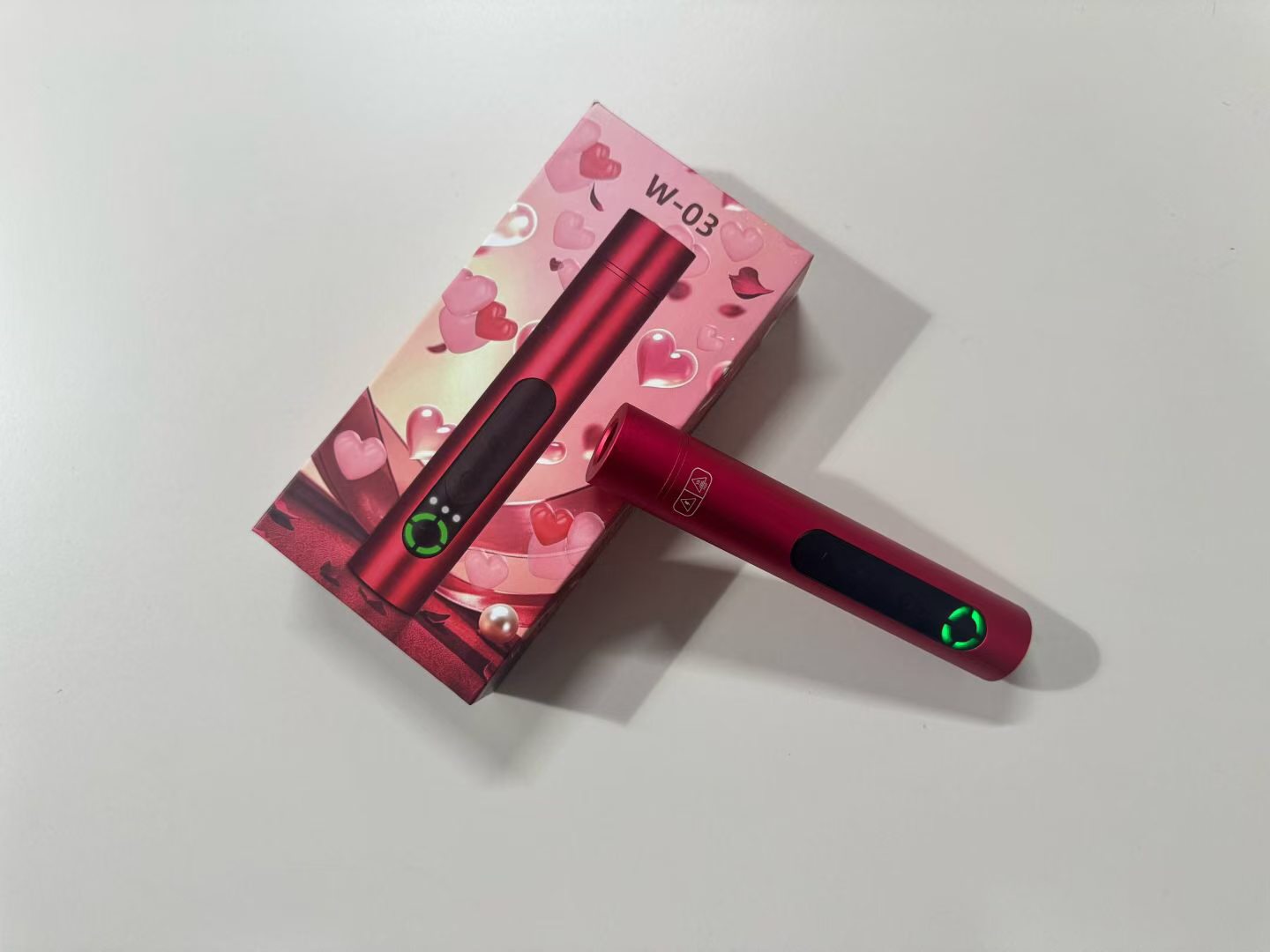 黑鹰 W-03 口红款防身电棍 女性随身电击器迷你强光照明手电 - 详情图4