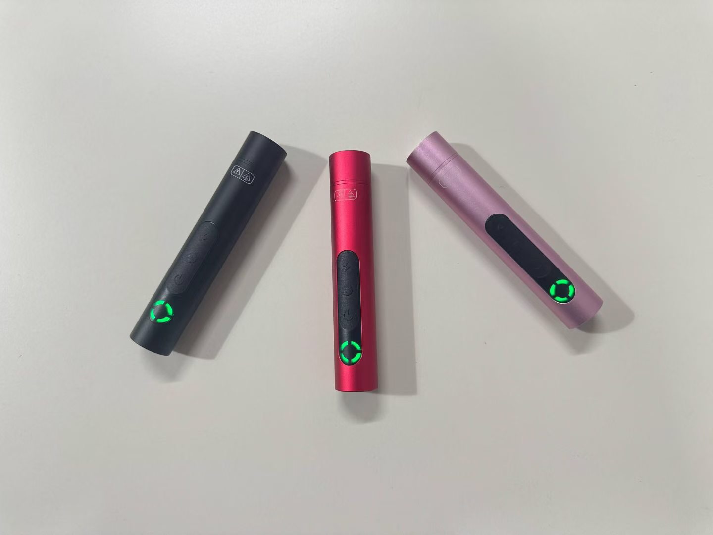 黑鹰 W-03 口红款防身电棍 女性随身电击器迷你强光照明手电 - 详情图2